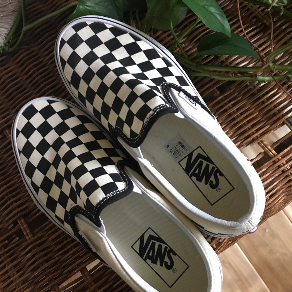 BRAND NEW LIKE CHECKERED VANS